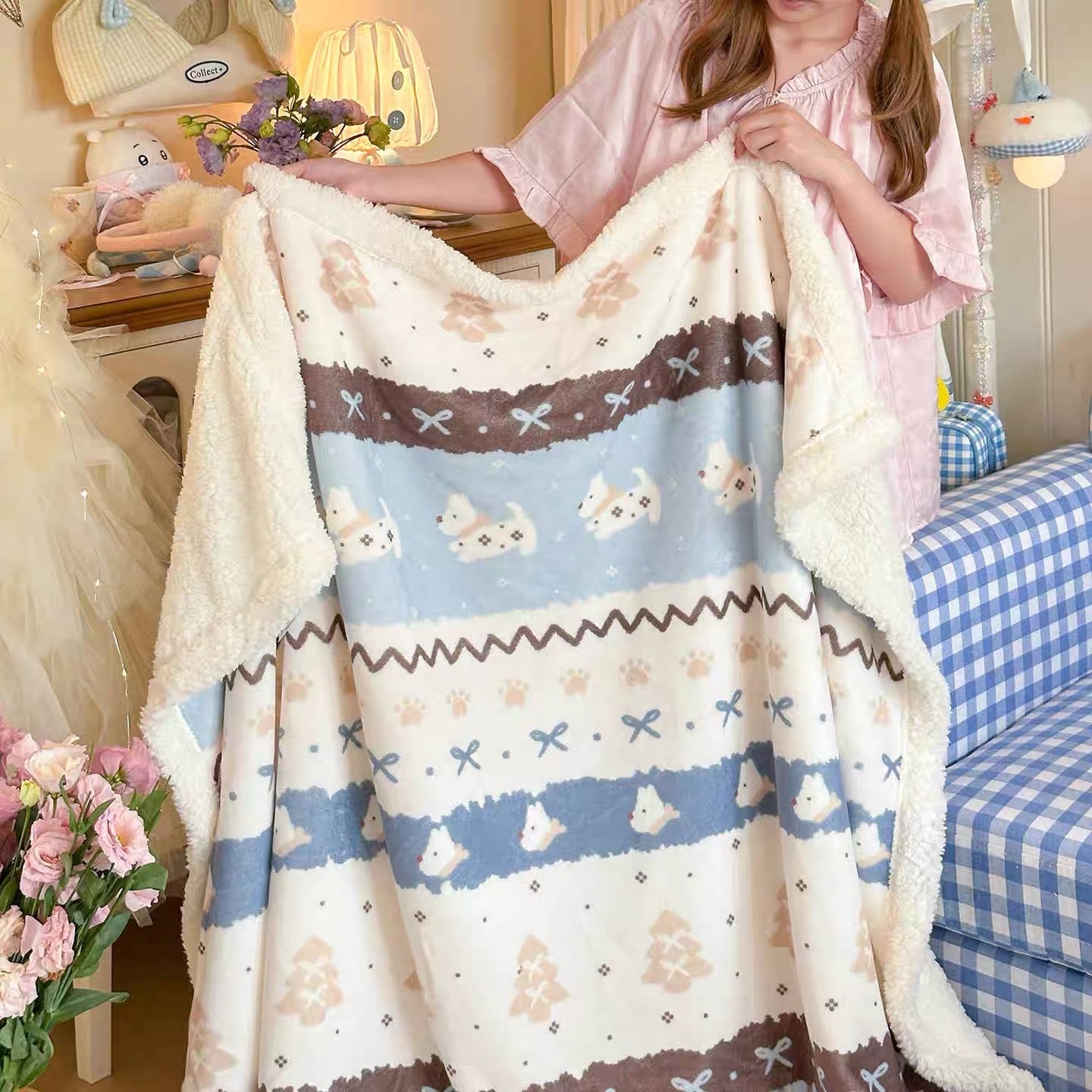 Coral Velvet Blanket - Blue Puppy