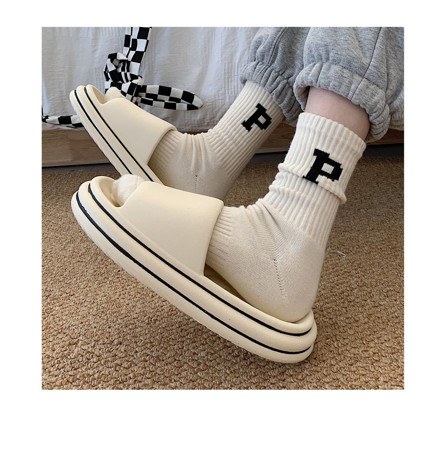 Slippers - White With Black Rings